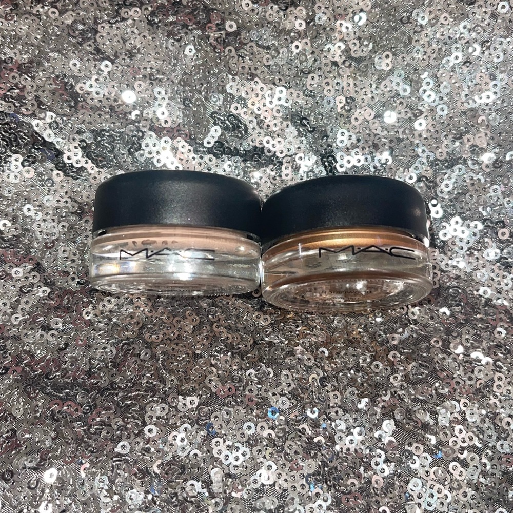 MAC Cosmetics - set of 2 paint pots